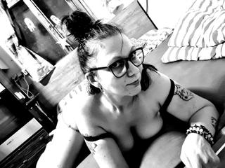 Klikni zde a chatuj s modelkou! Tvojamilfka39