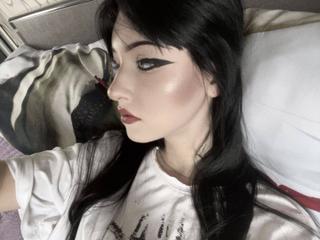Klikni zde a chatuj s modelkou! KiraLowkey