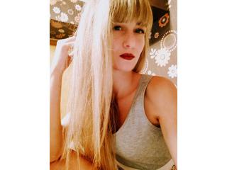Klikni zde a chatuj s modelkou! DreamyKitty